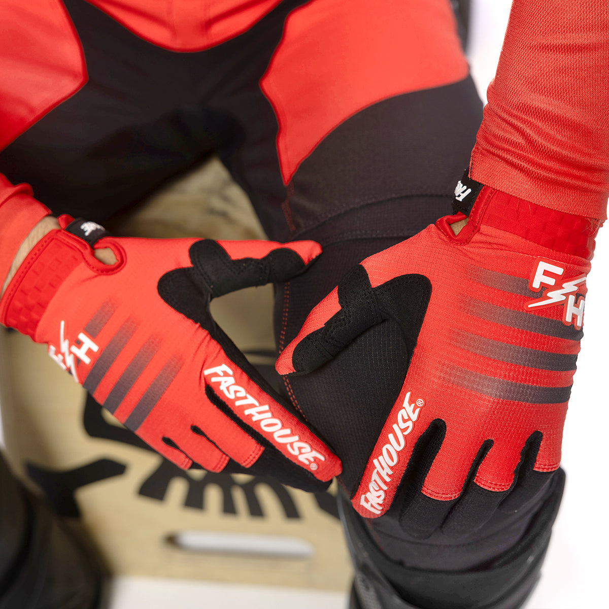 Elrod HyperSonic Glove - Red