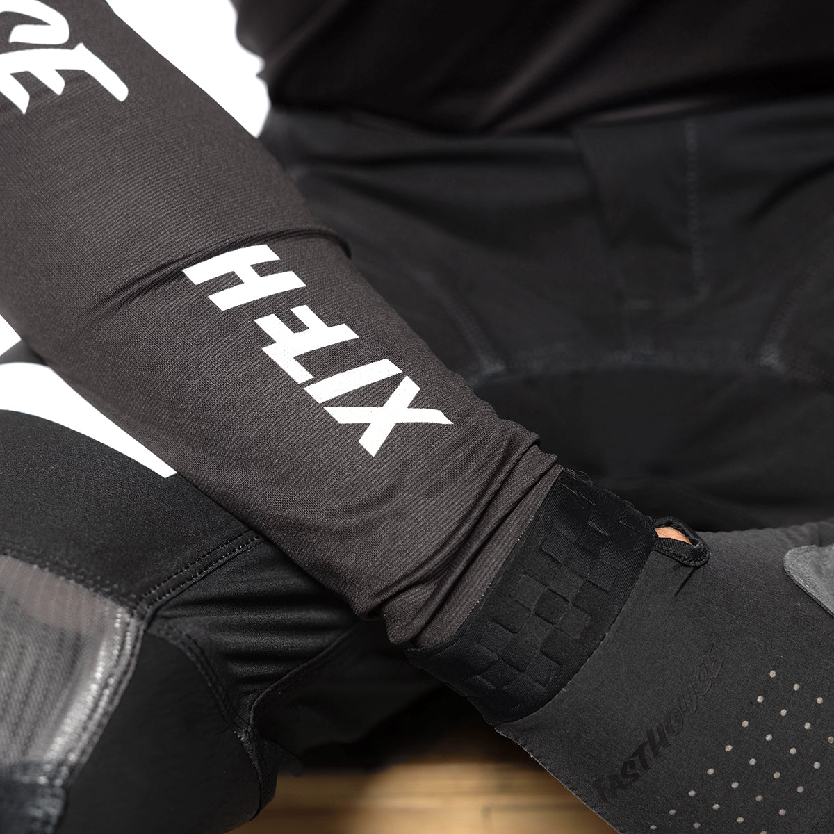 Helix Podium Jersey - Black/White