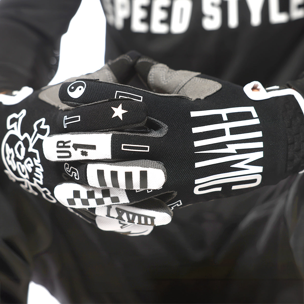 Speed Style The Bird Glove - Black/White