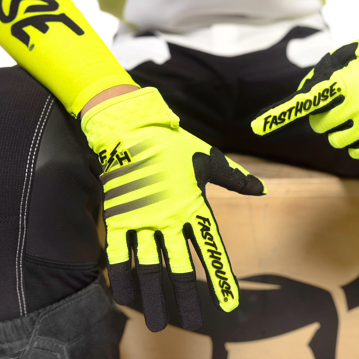 Elrod Hypersonic Youth Glove - High-Viz